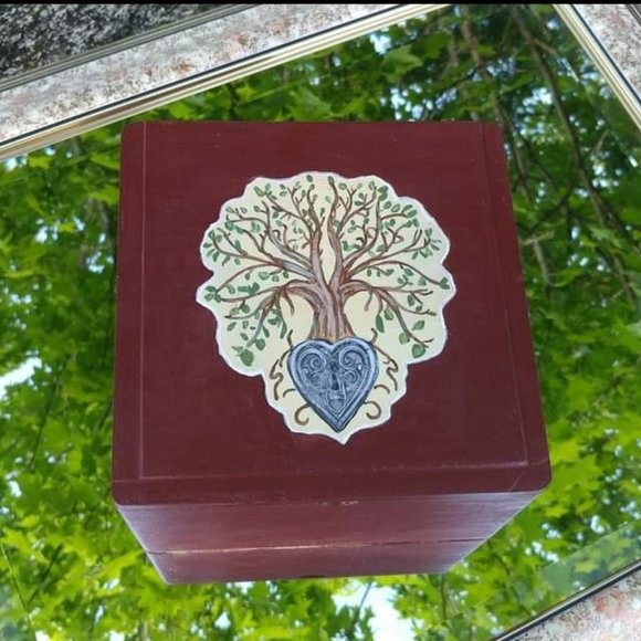 Tree of life jewelry / trinket box - Picture 1 of 3